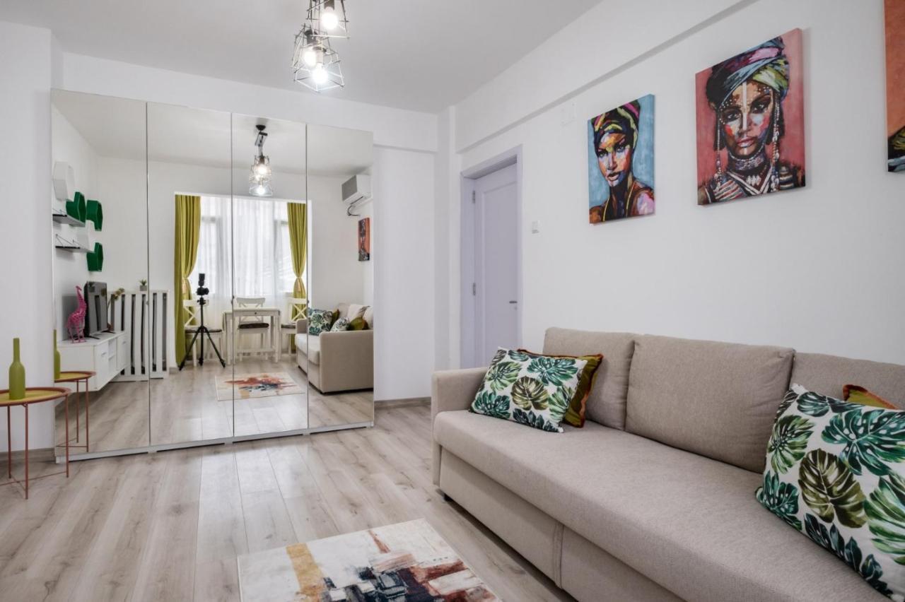 Laroka House Cosy And Modern Apartment Universitate-City Centre Бухарест Экстерьер фото