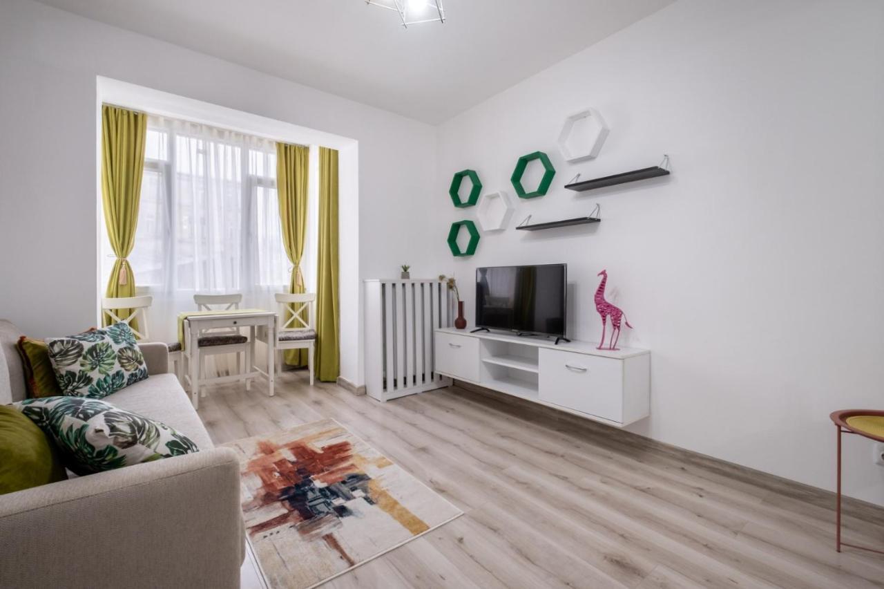 Laroka House Cosy And Modern Apartment Universitate-City Centre Бухарест Экстерьер фото
