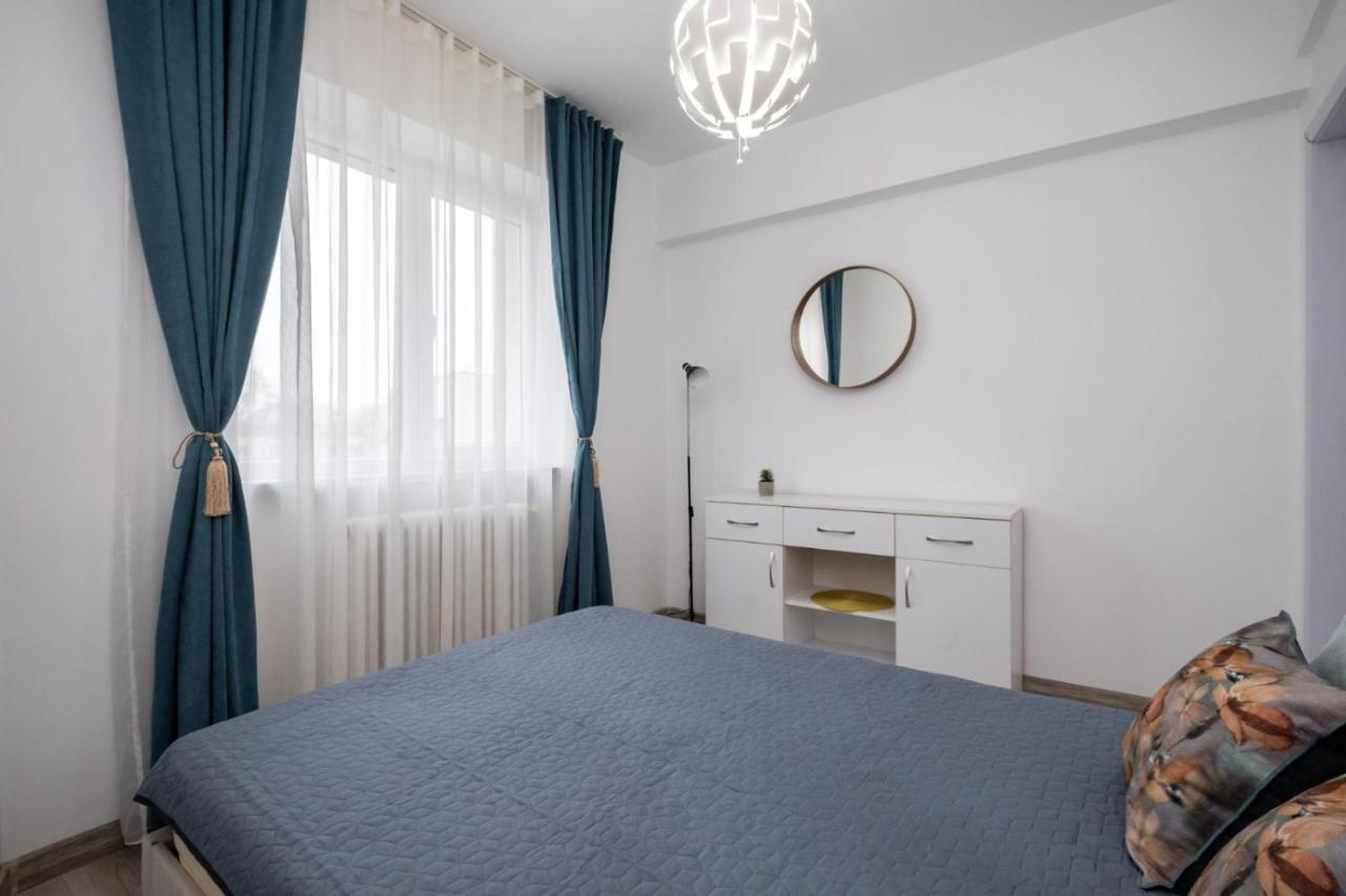 Laroka House Cosy And Modern Apartment Universitate-City Centre Бухарест Экстерьер фото